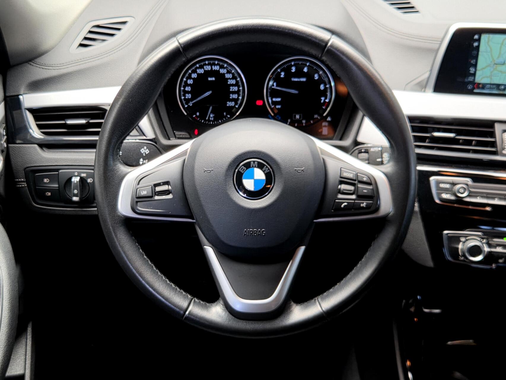 Foto van BMW X2 Sdrive18i