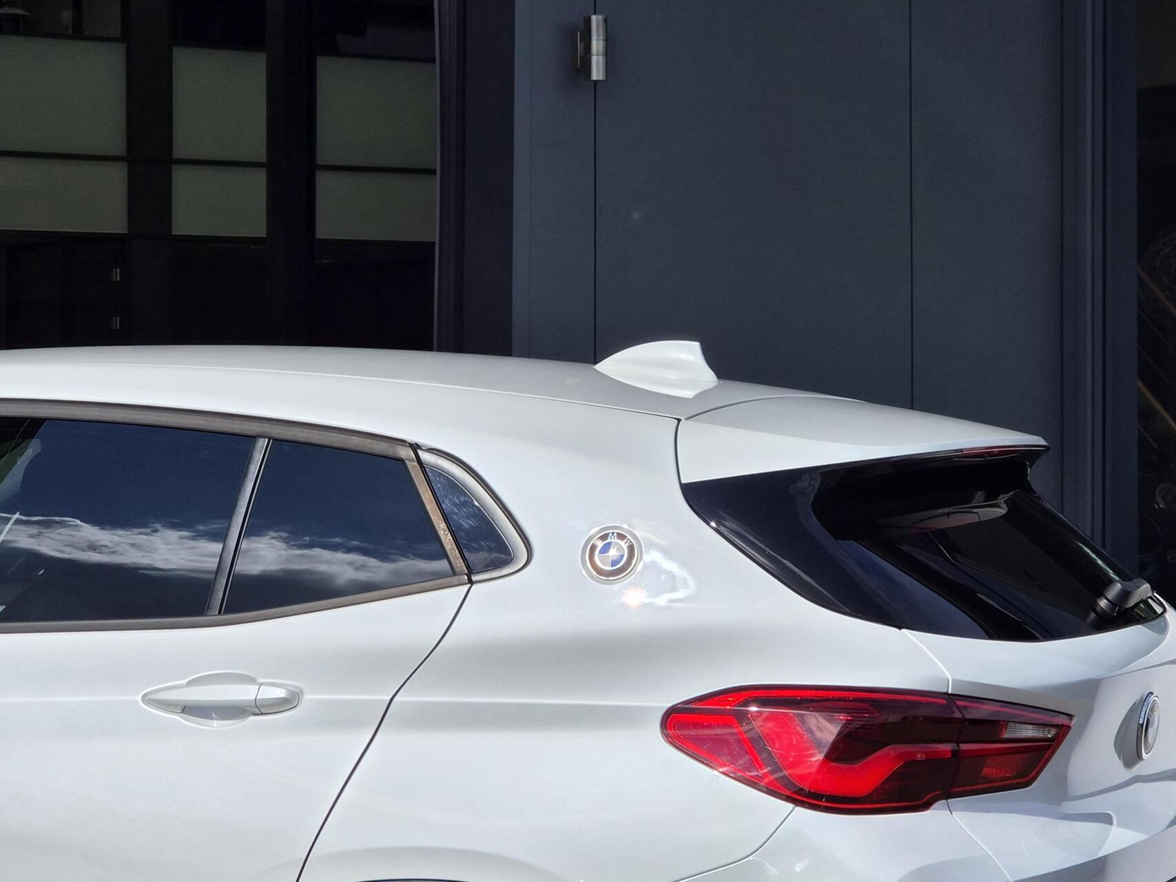 Foto van BMW X2 Sdrive18i