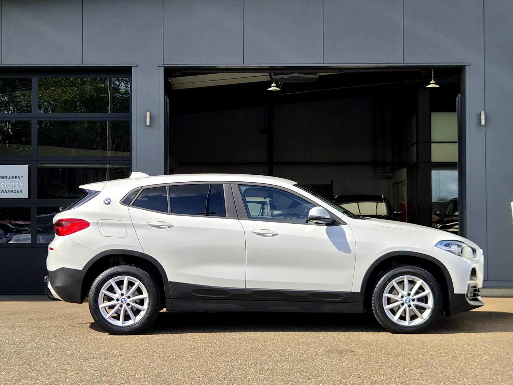 Foto van BMW X2 Sdrive18i