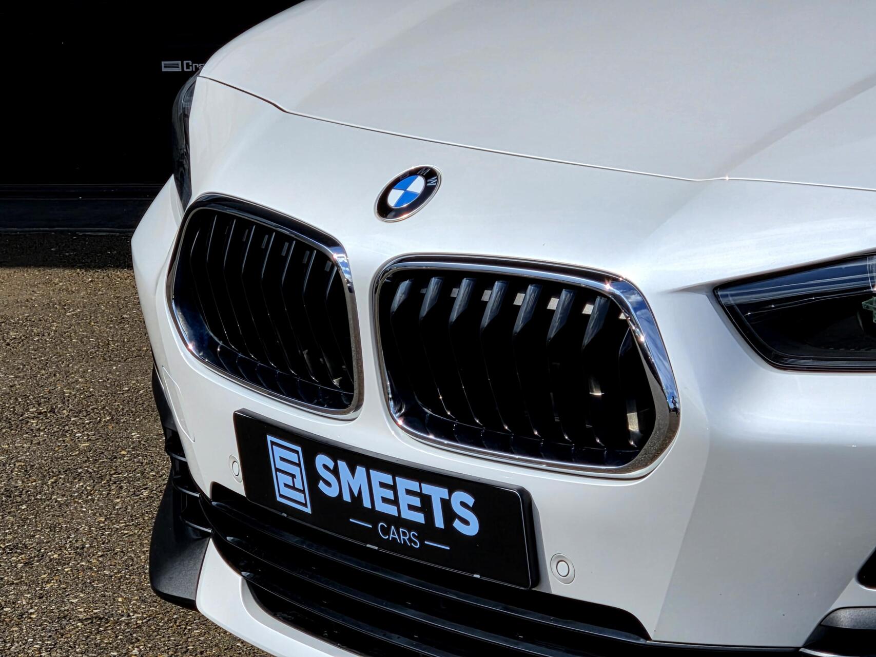 Foto van BMW X2 Sdrive18i