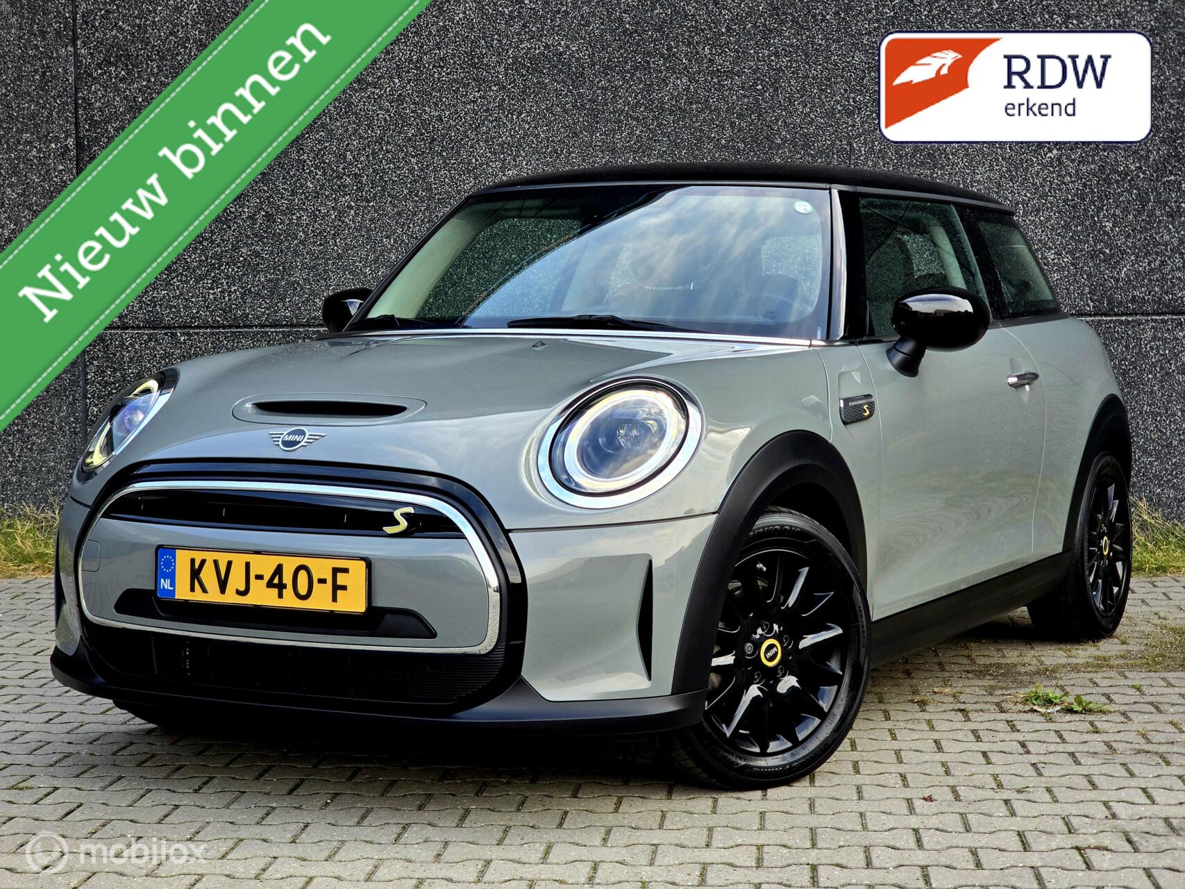 Mini Electric Essential 33 kWh 2022 - voorkant