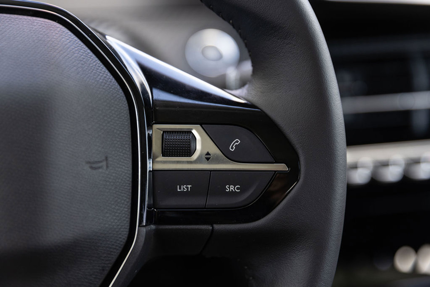 Foto van Peugeot E-208
