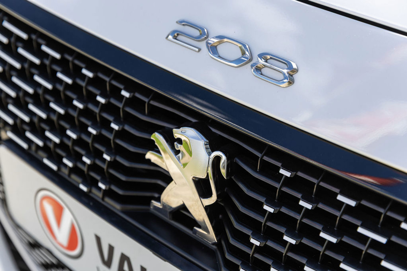 Foto van Peugeot E-208
