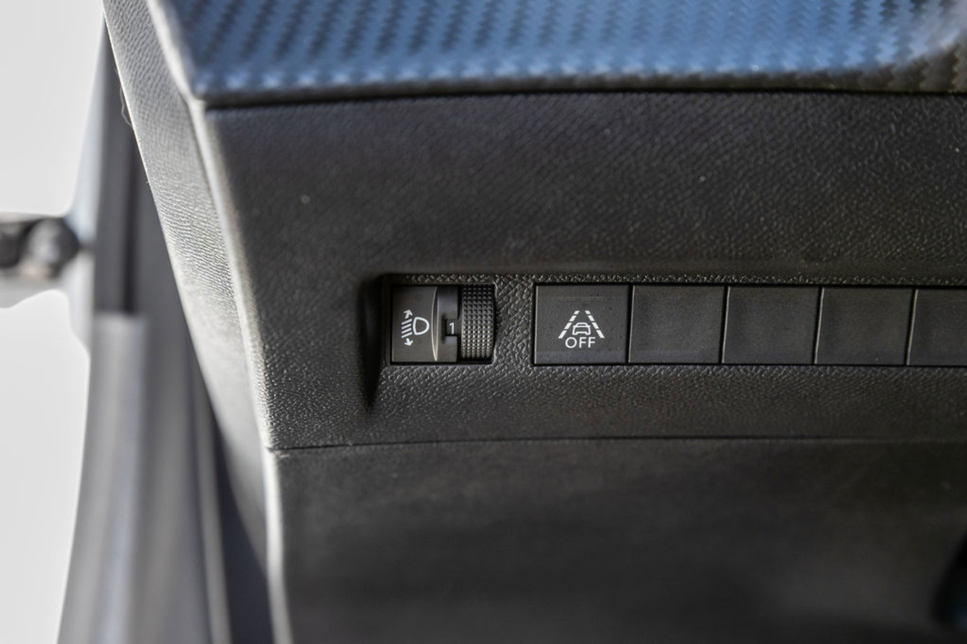 Foto van Peugeot E-208