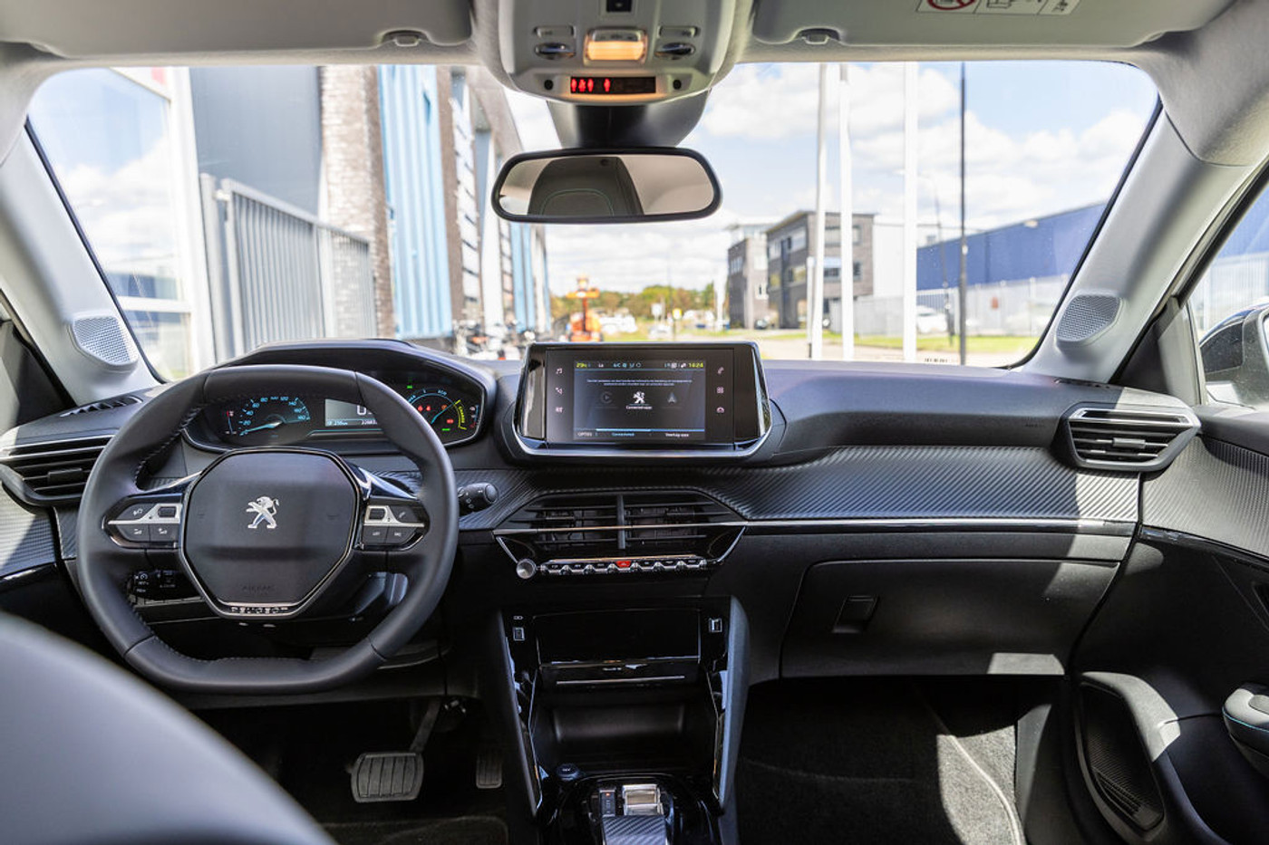 Foto van Peugeot E-208