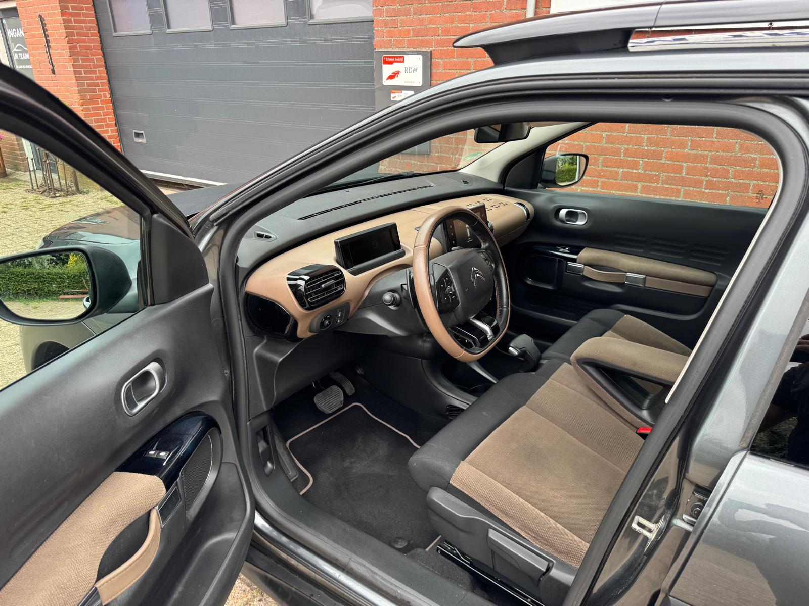 Foto van Citroen C4 Cactus