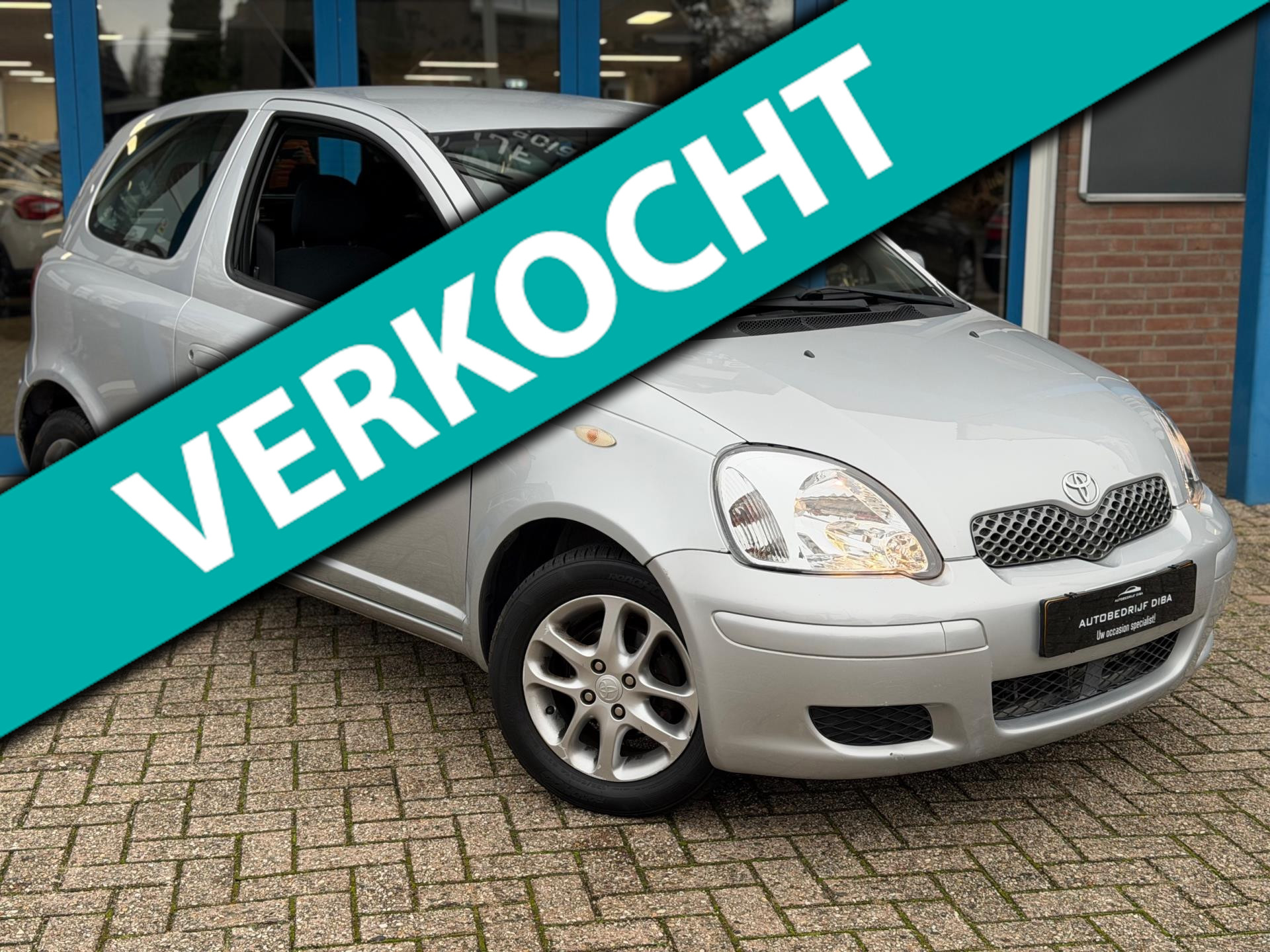 Toyota Yaris 1.3 VVT-i Sol 2003 Grijs AUT AIRCO NAP NAP 2003 - voorkant