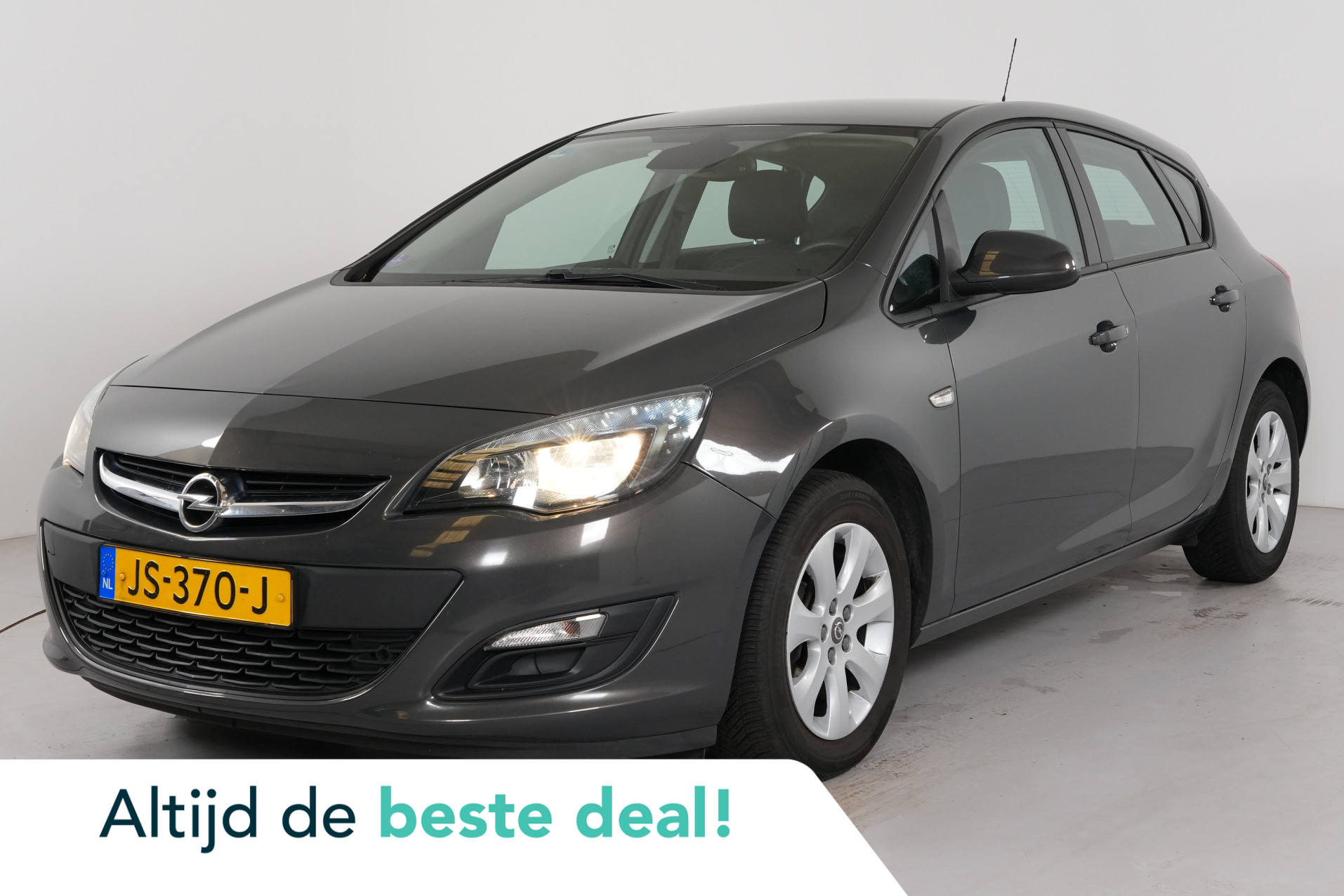 Opel Astra 1.4 Business + 2015 - voorkant
