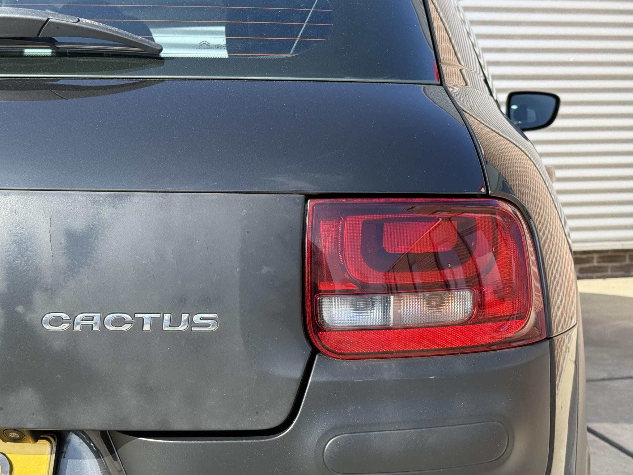 Foto van Citroen C4 Cactus