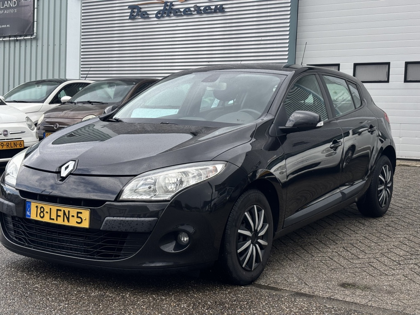 Renault Megane 1.6 Expression Apk Distri. Riem , beurt. 2009 - voorkant