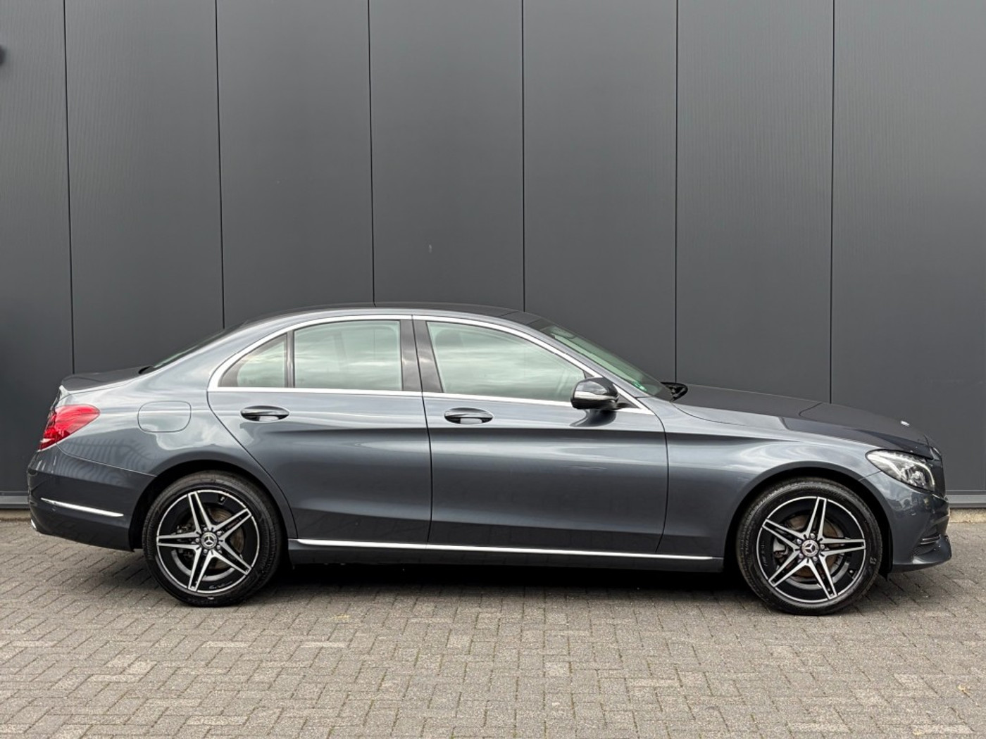 Foto van Mercedes-Benz C 180