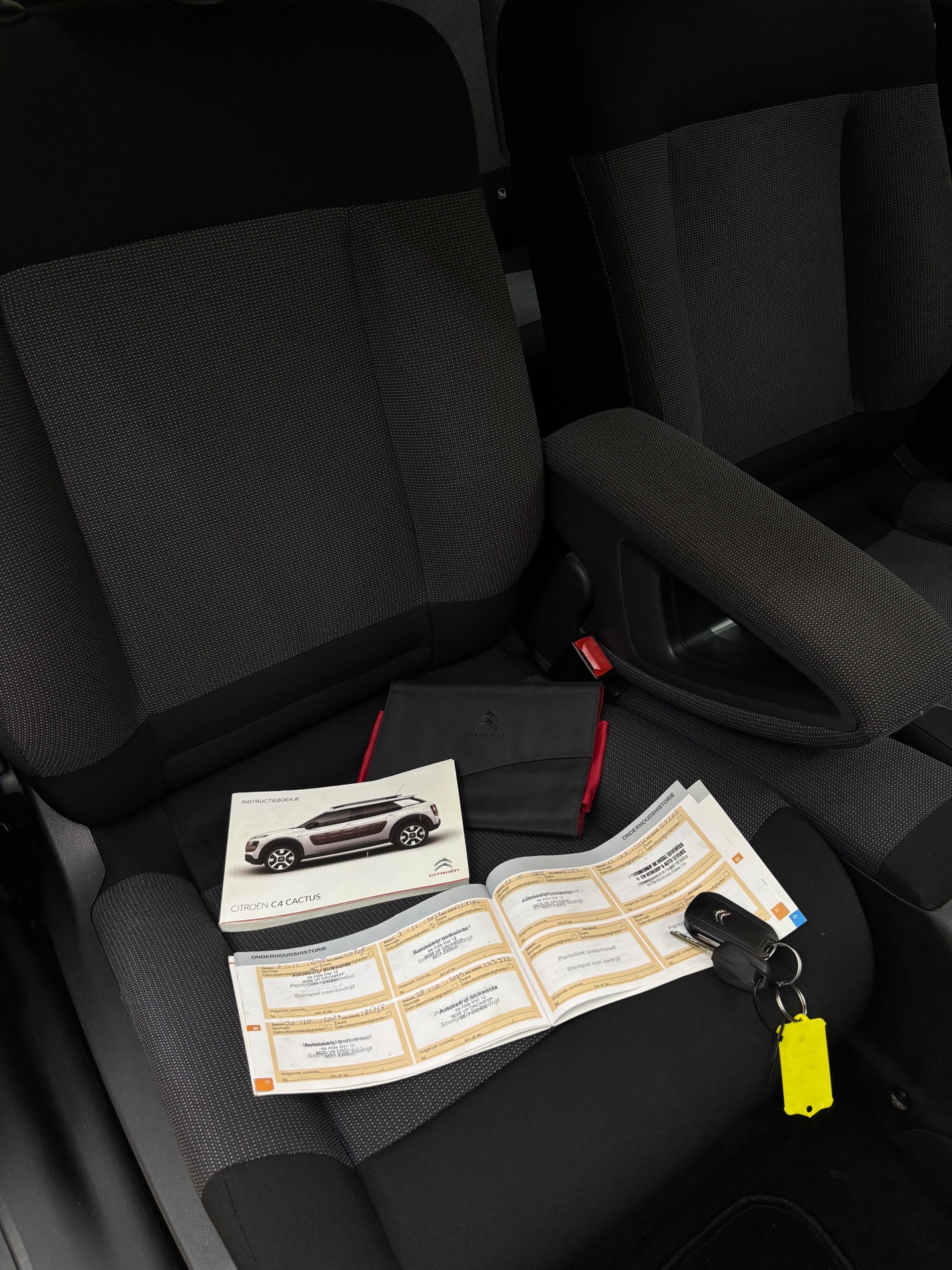 Foto van Citroen C4 Cactus