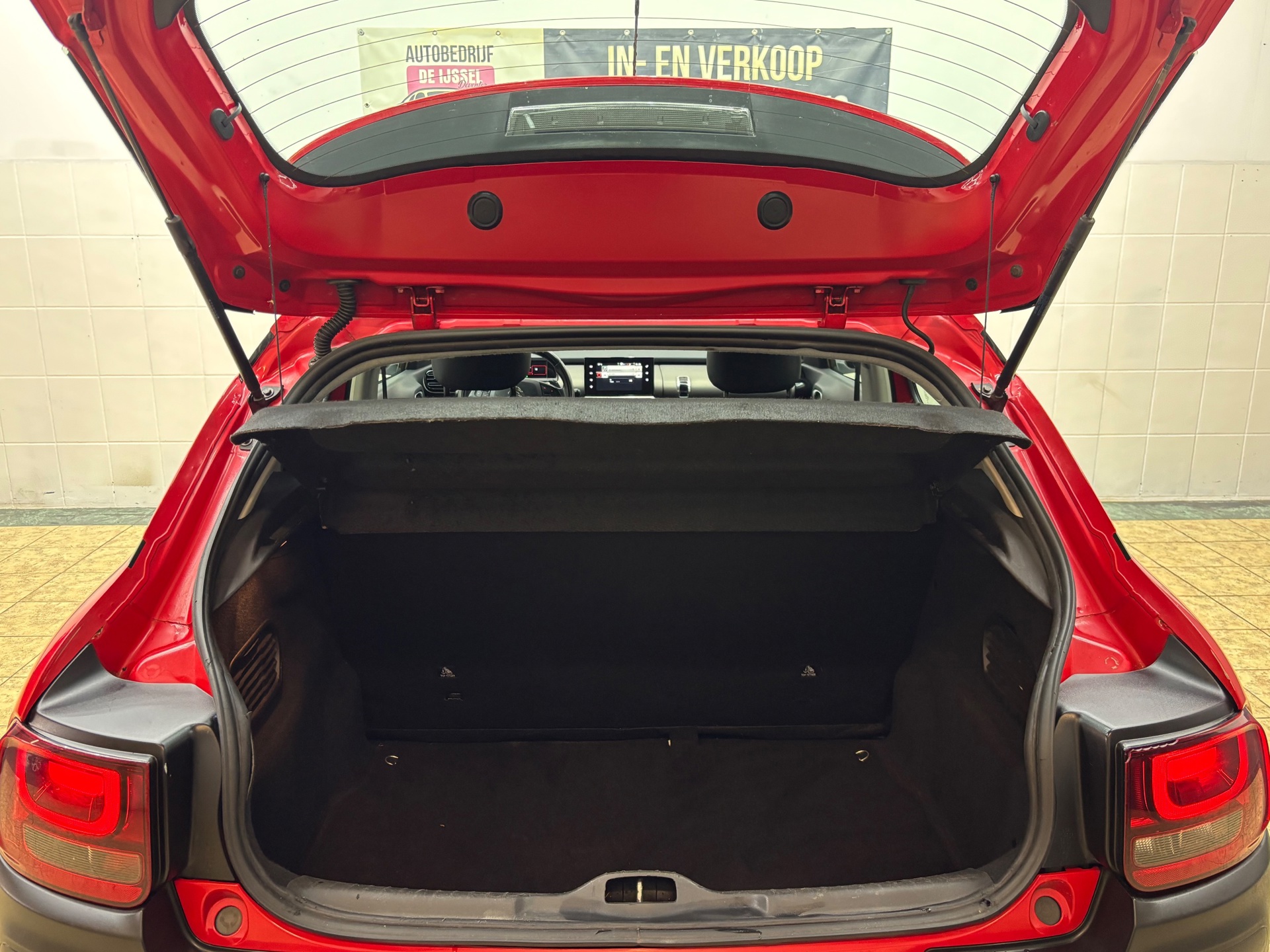Foto van Citroen C4 Cactus