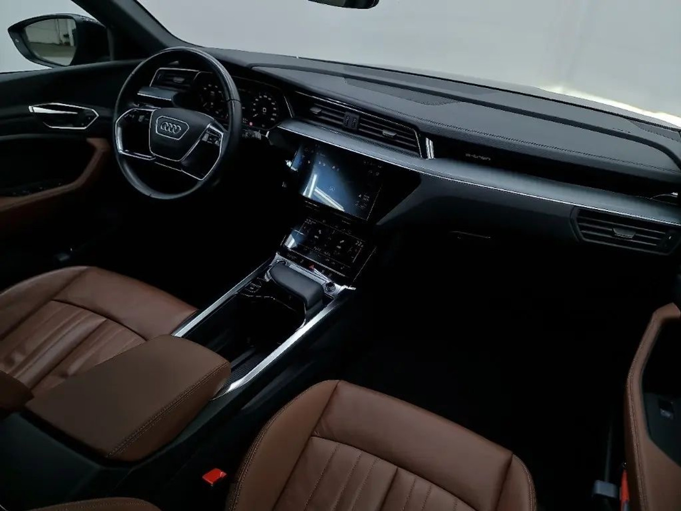 Foto van Audi Q8 55 E-tron