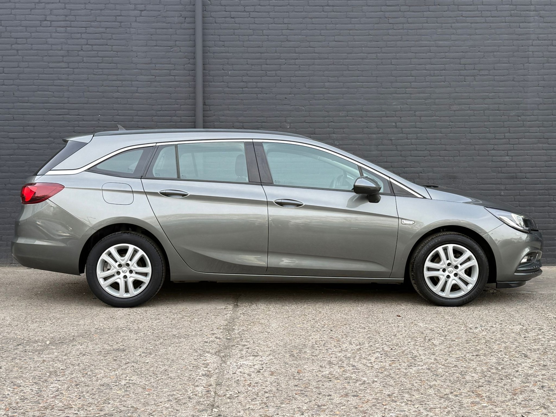 Foto van Opel Astra Sports Tourer