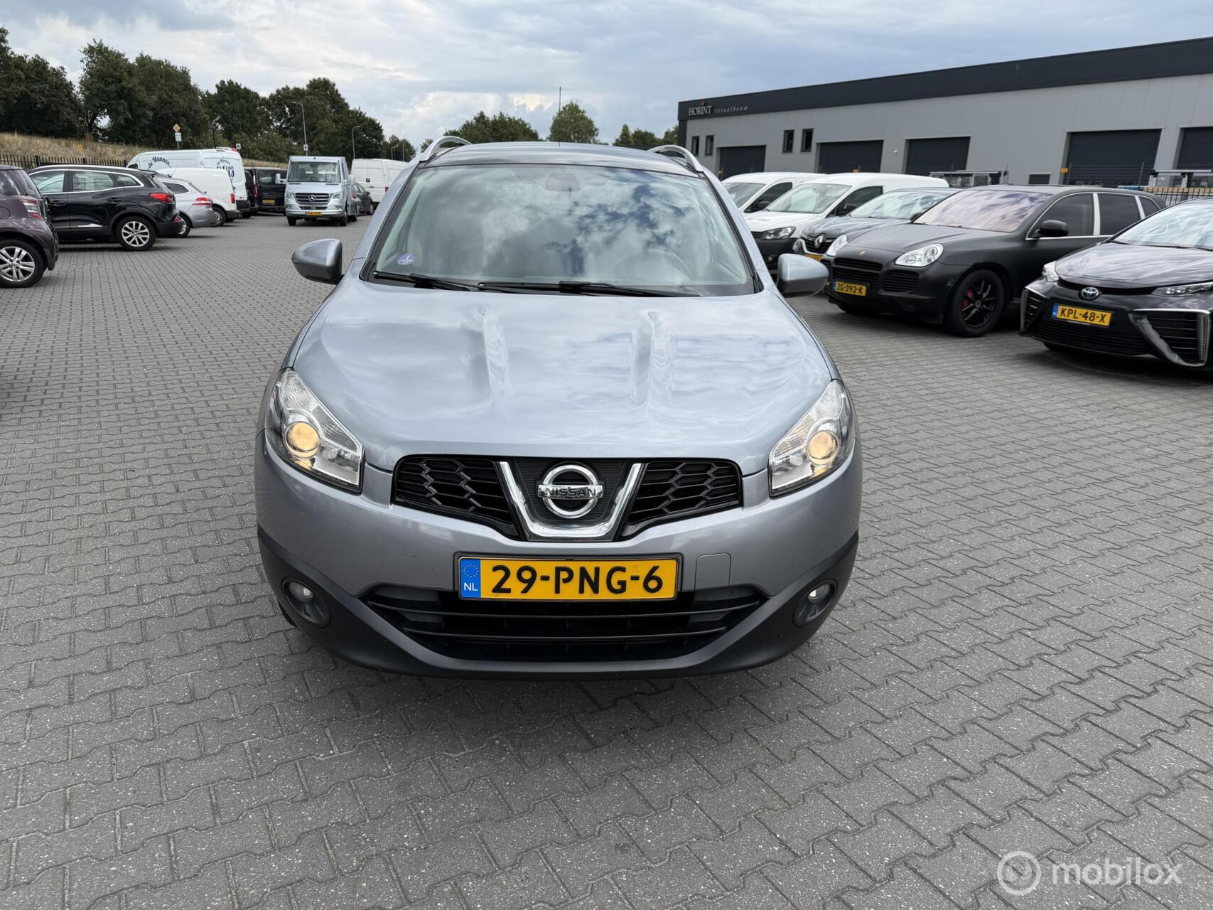 Nissan Nissan Qashqai+2 1.6 Optima 2011 - voorkant