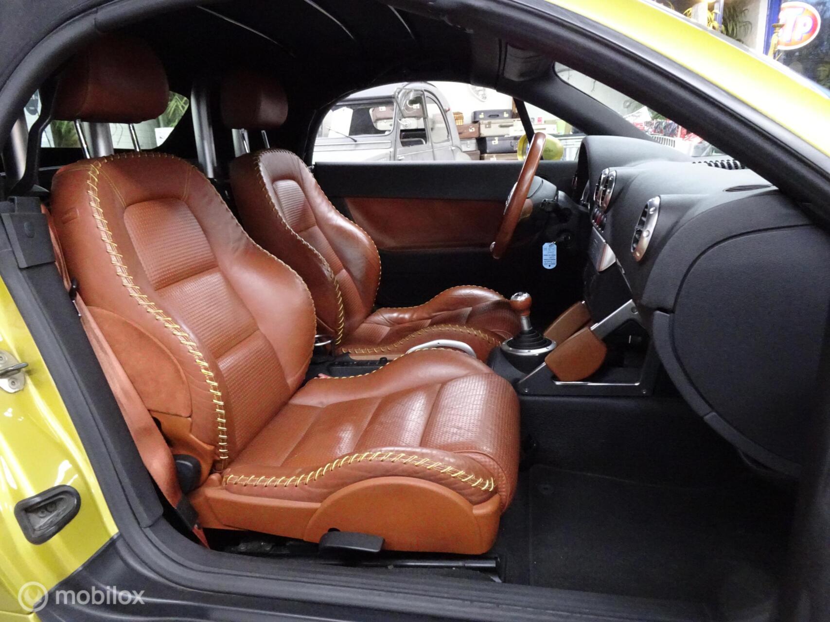 Foto van Audi TT Roadster