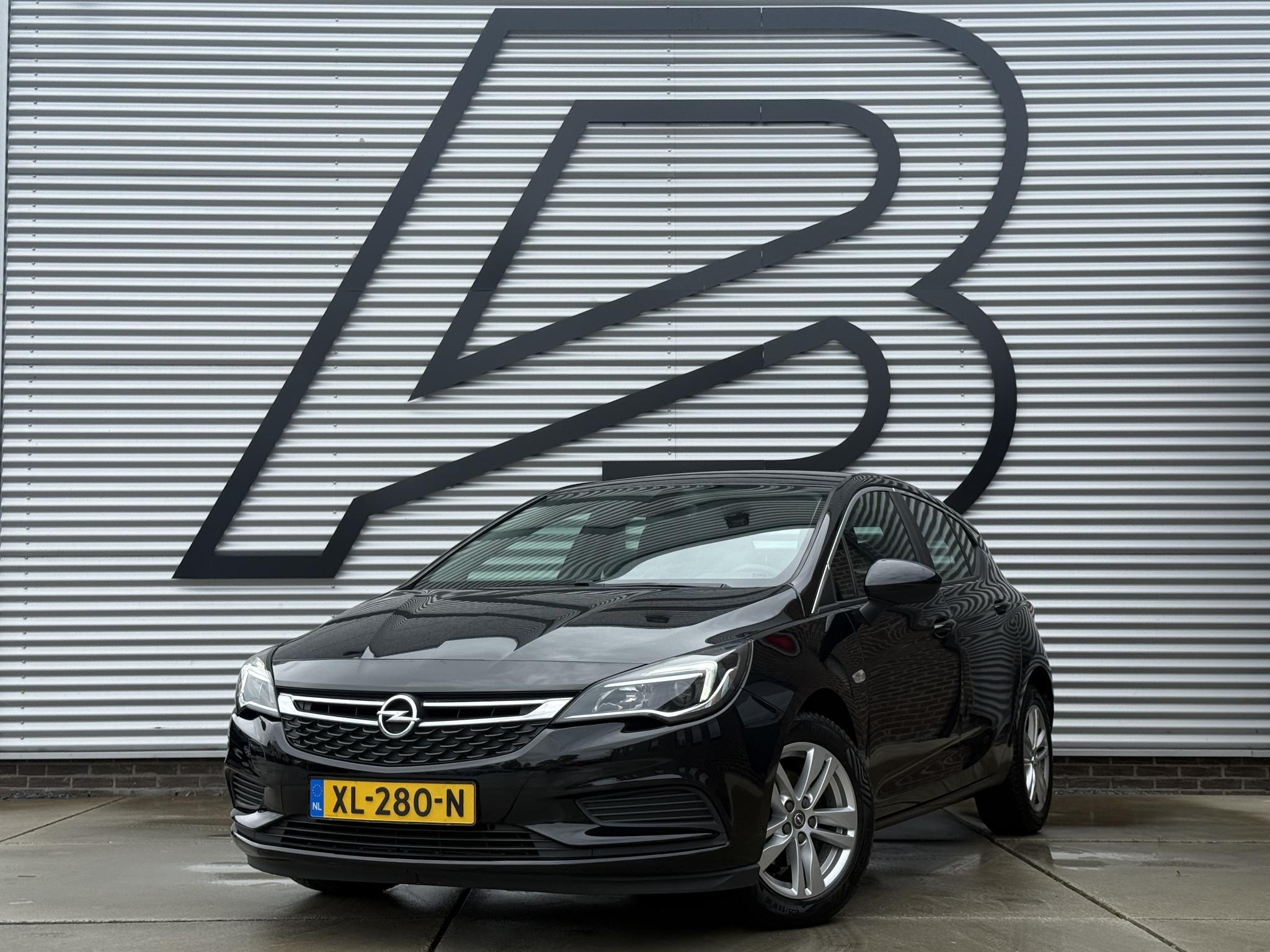 Opel Astra 1.0 Business+ 2019 - voorkant