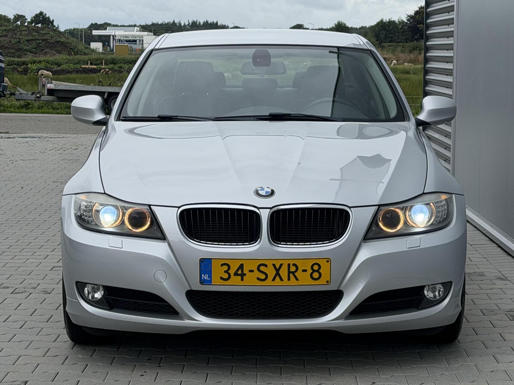 Foto van BMW 320i