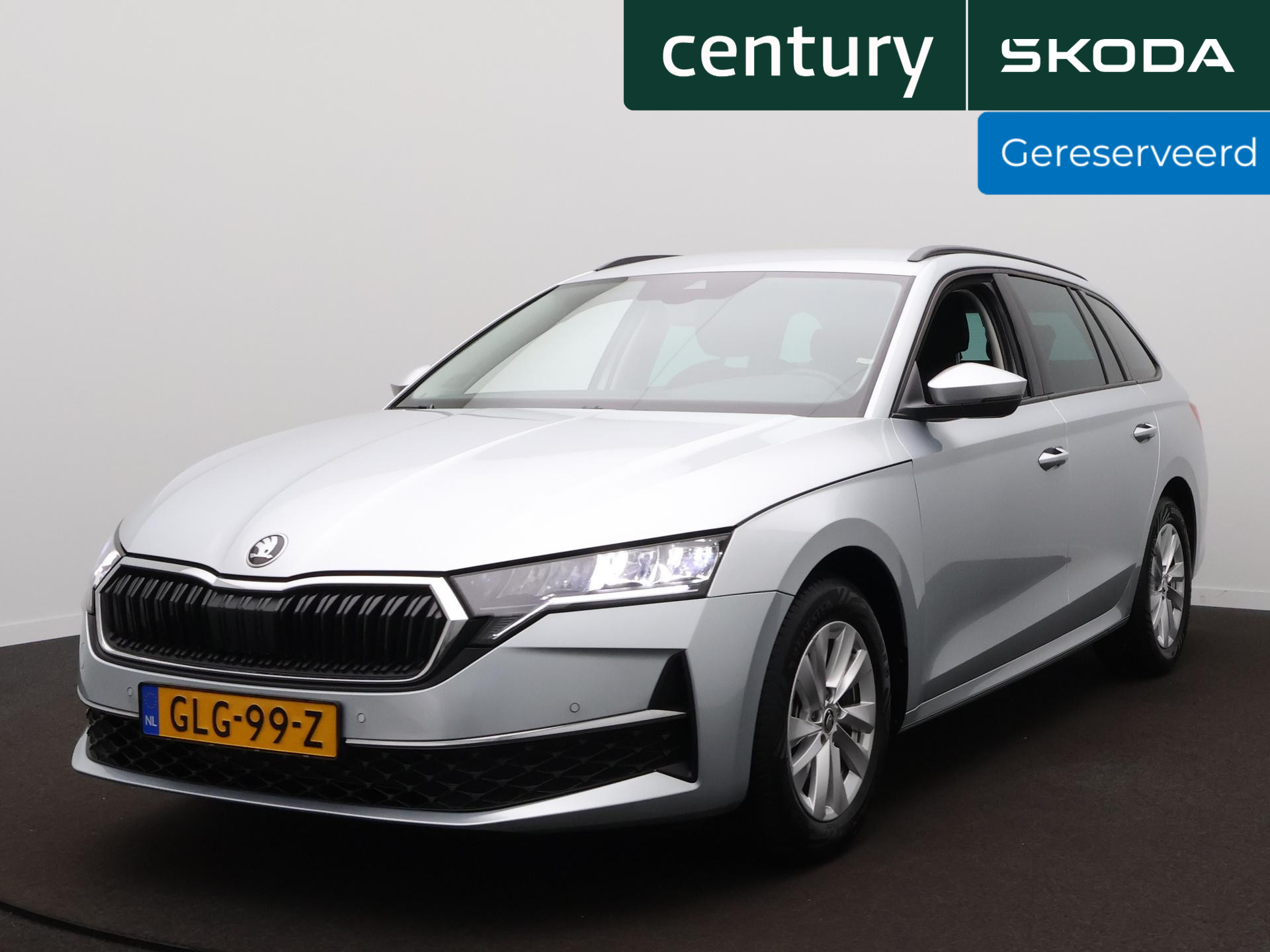 Skoda Octavia 1.5 TSI First Edition 2024 - voorkant