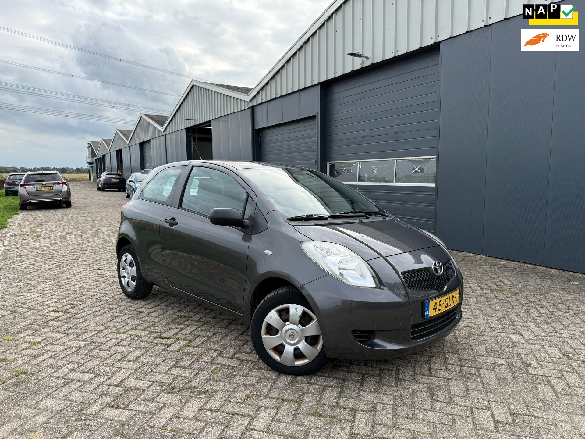 Toyota Toyota Yaris 1.3 VVTi Terra 2008 - voorkant