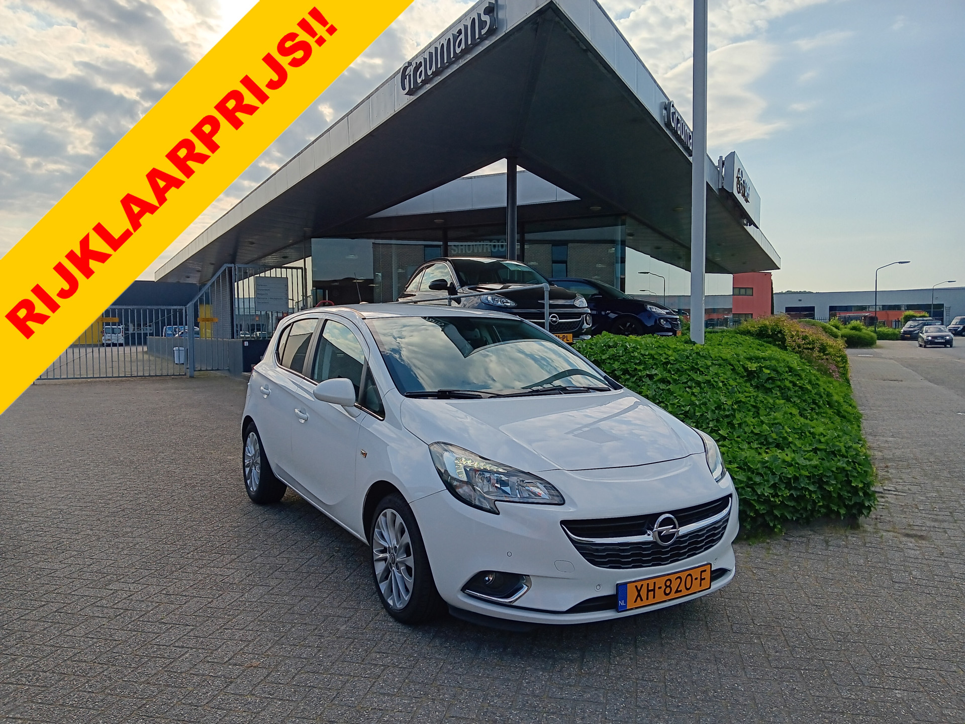 Opel Corsa-e 1.4 90PK Automaat (Easytronic) Online Edition, Airco, Navigatie, Carplay, PDC etc. etc. incl. 12 maanden BOVAG-garantie 2018 - voorkant