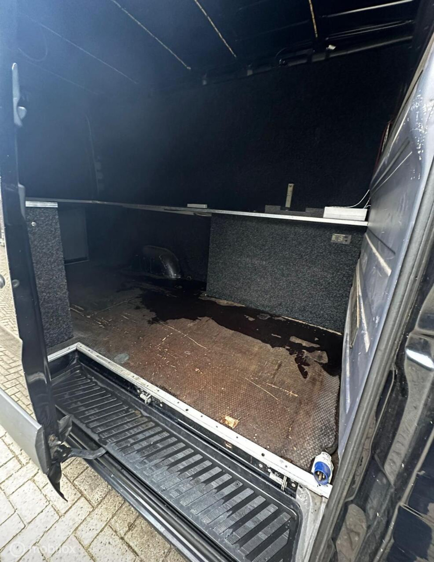 Foto van Volkswagen Crafter 35 Bestel L2 H2 80 KW Euro5