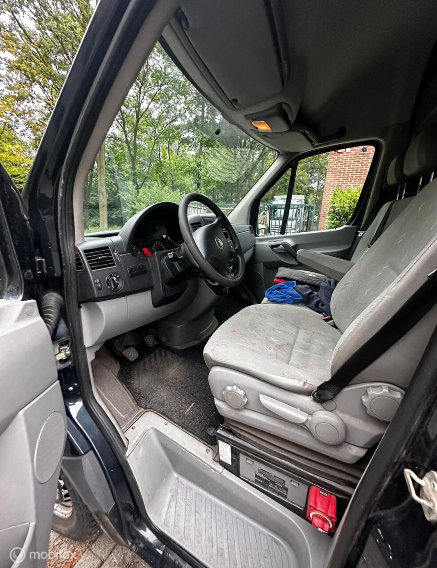 Foto van Volkswagen Crafter 35 Bestel L2 H2 80 KW Euro5