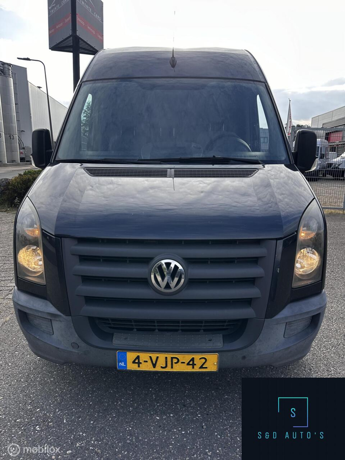 Foto van Volkswagen Crafter 35 Bestel L2 H2 80 KW Euro5