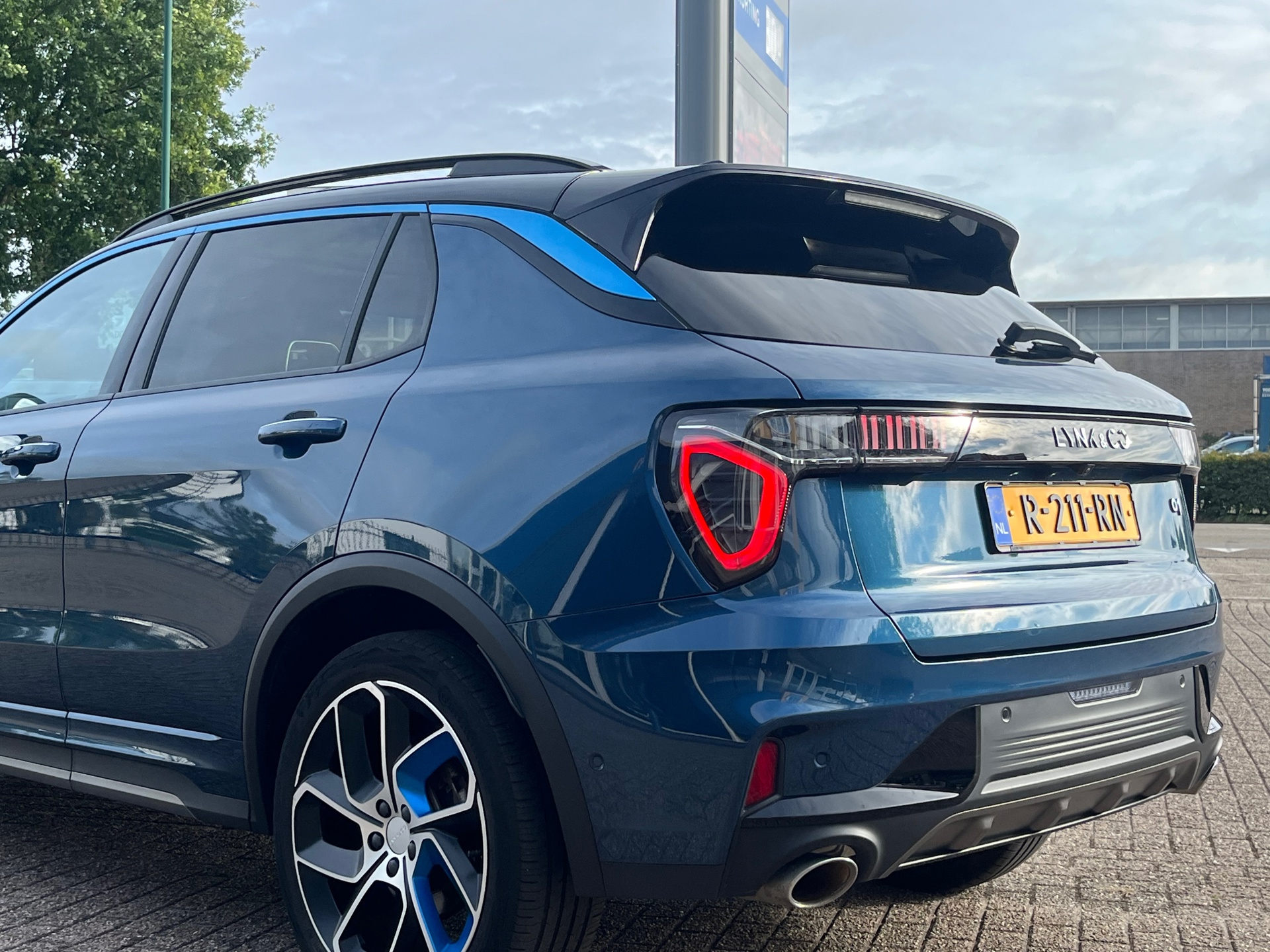 Foto van Lynk&co LYNK & Co 01