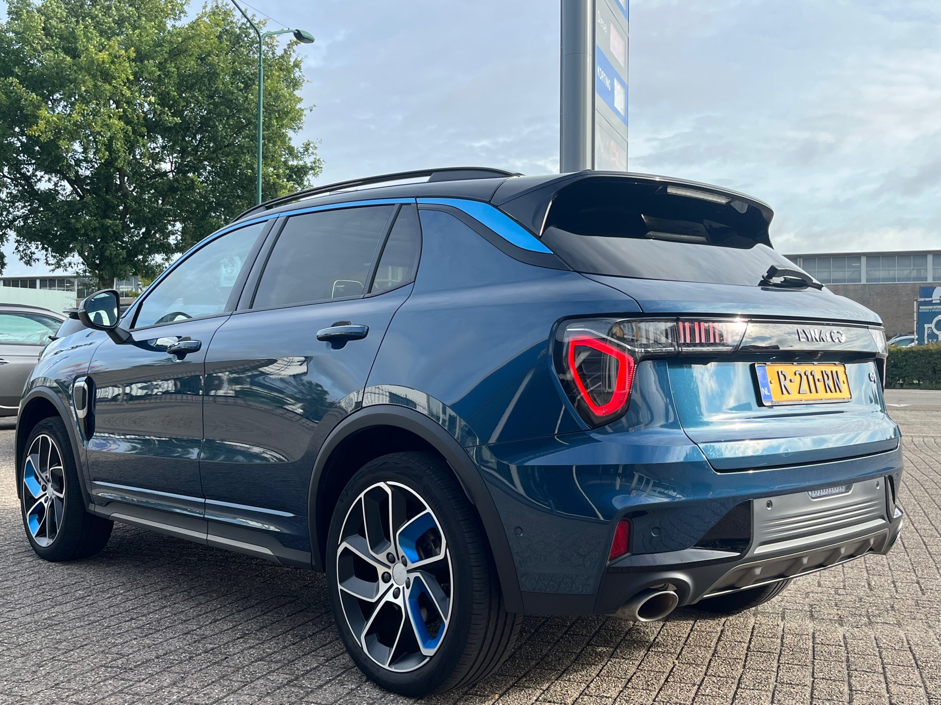 Foto van Lynk&co LYNK & Co 01
