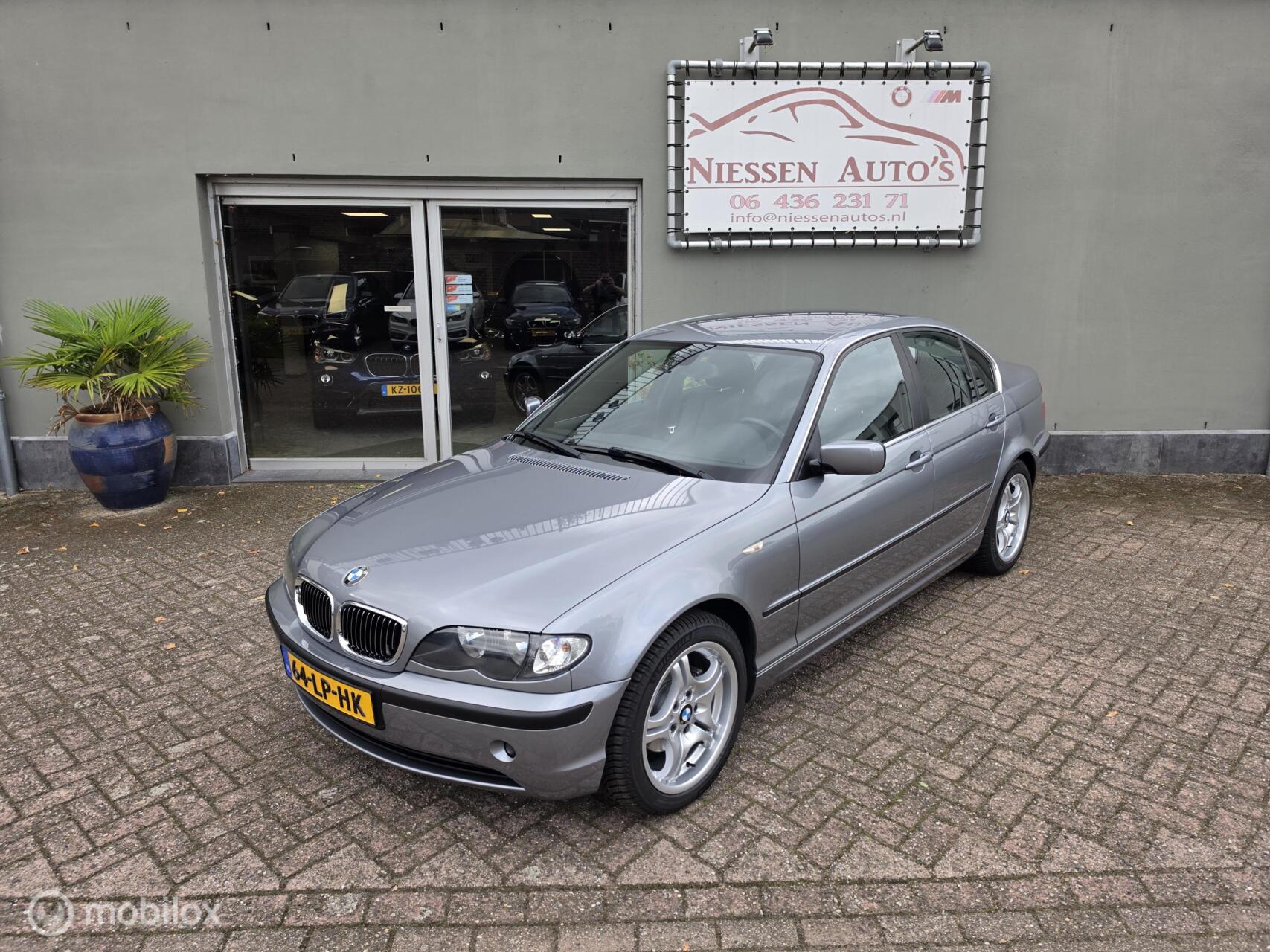 BMW 3er Reihe e46 318i Special Executive NL auto Uniek! 2003 - voorkant