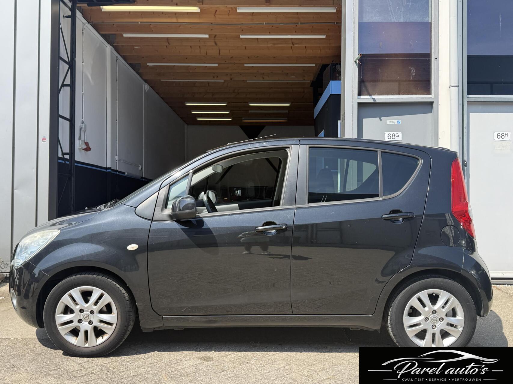 Foto van Opel Agila