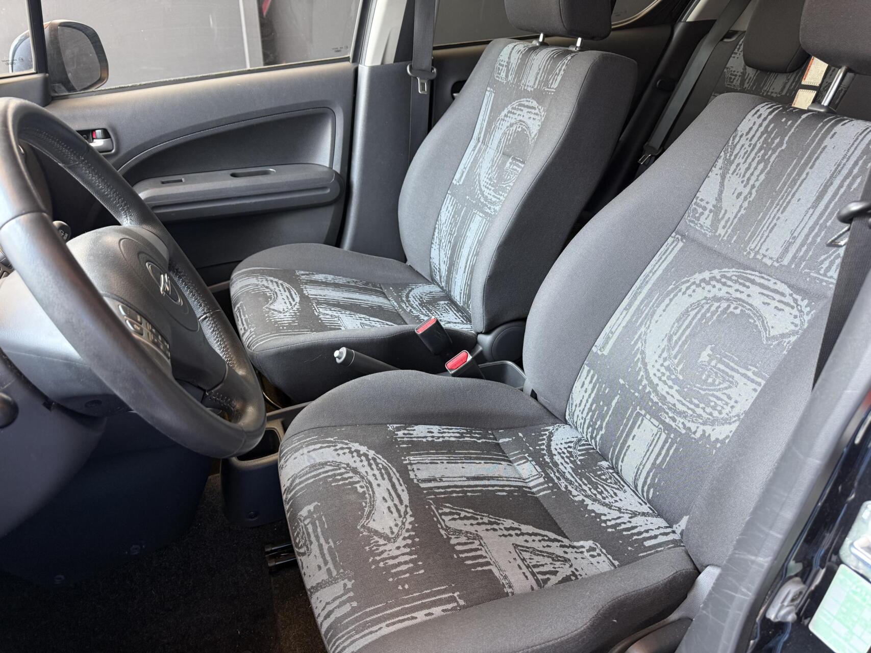Foto van Opel Agila