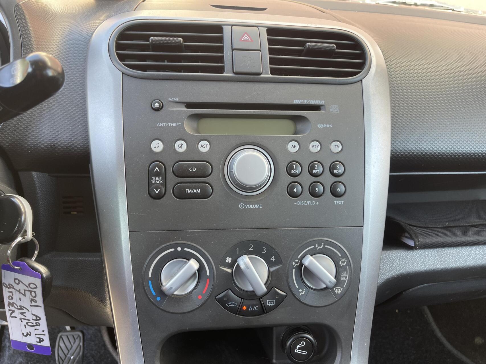 Foto van Opel Agila