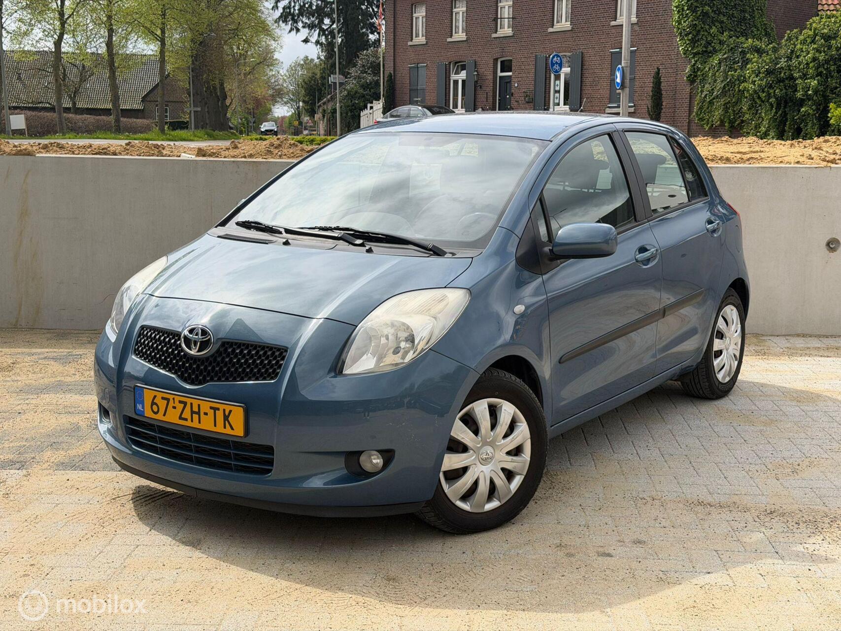 Toyota Toyota Yaris 1.3 VVTi Sol MMT NAP APK AIRCO AUTOMAAT 2008 - voorkant