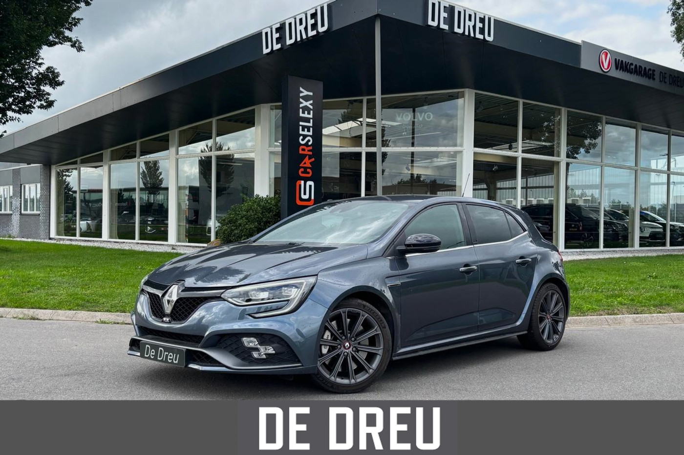 Renault Megane 1.8 RS 280pk | HANDBAK | LED | 18" LMV | 4WS | 2018 - voorkant