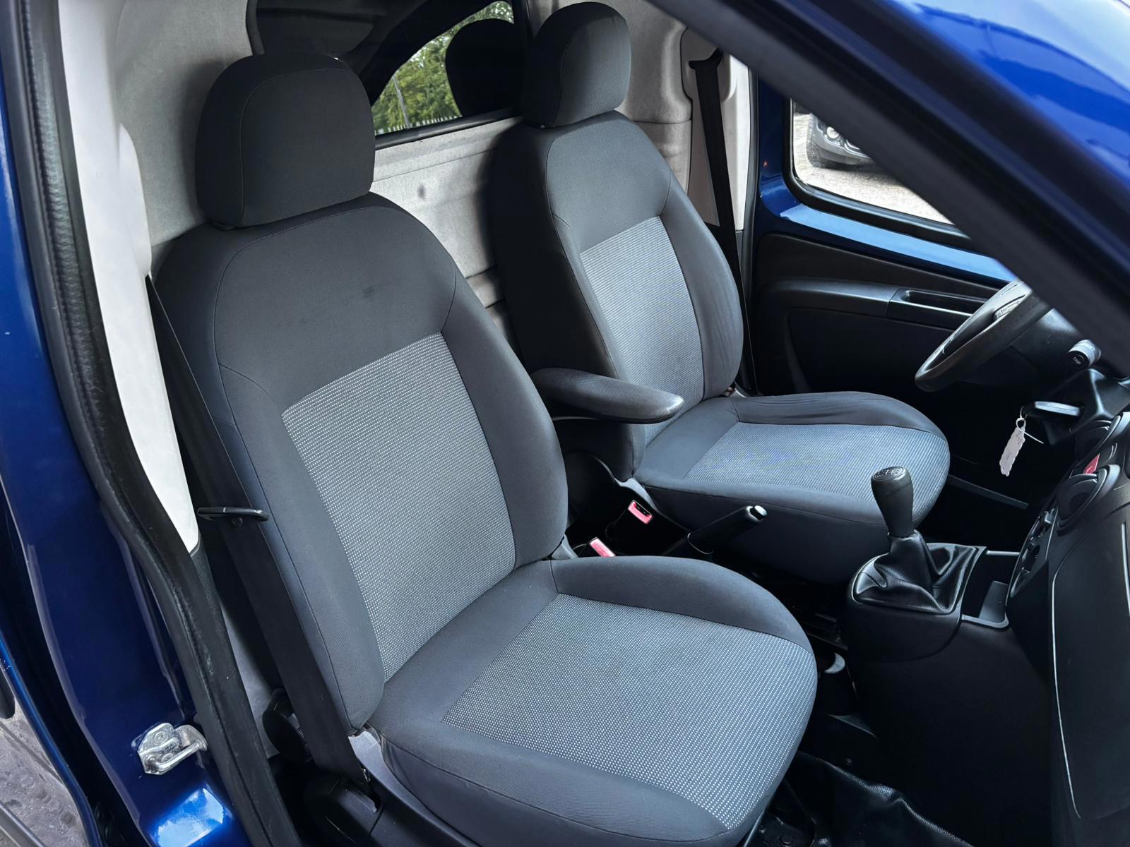 Foto van Peugeot Bipper
