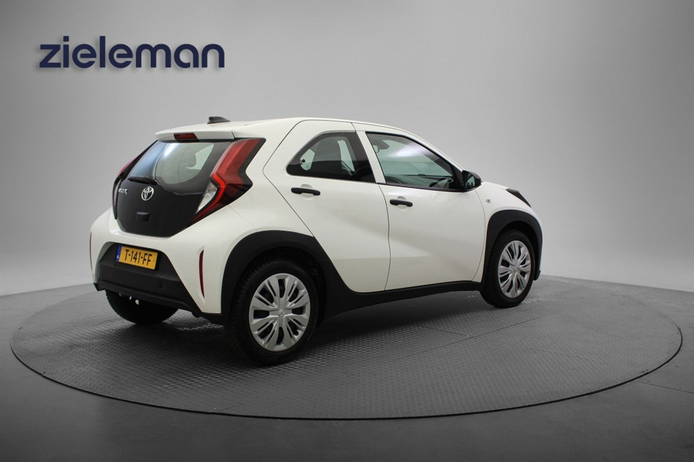 Foto van Toyota Toyota Aygo X