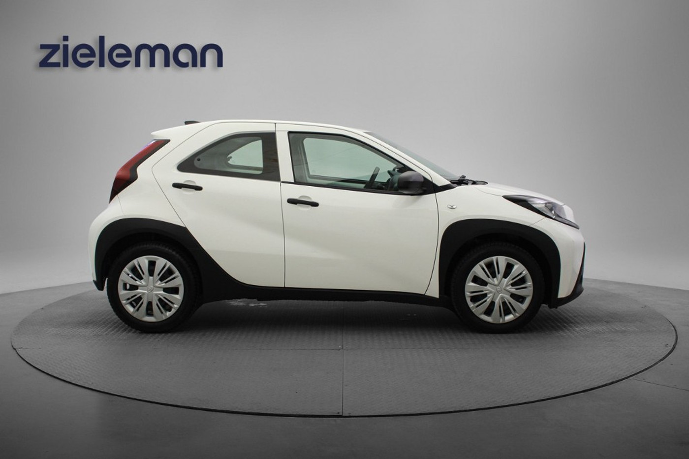 Foto van Toyota Toyota Aygo X