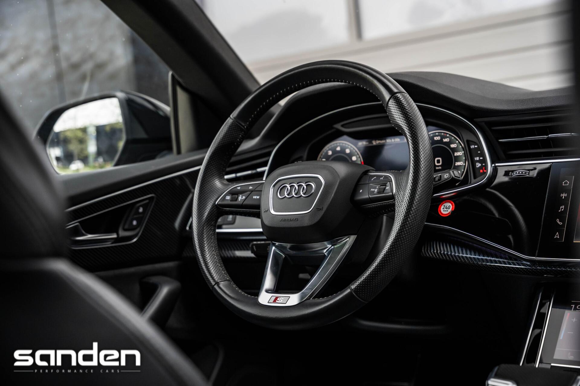 Foto van Audi Q8 55 TFSI E