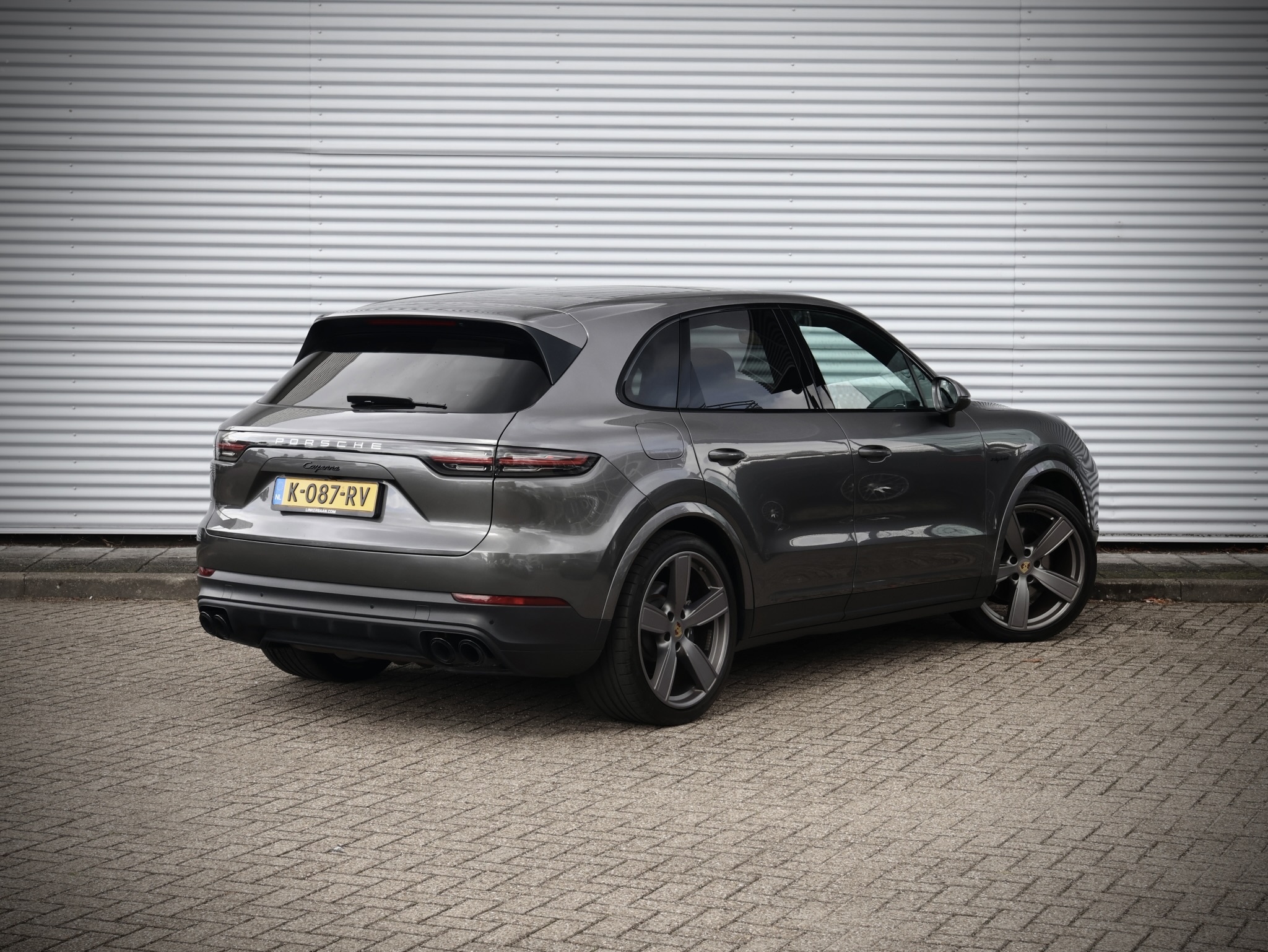 Foto van Porsche Cayenne E-hybrid