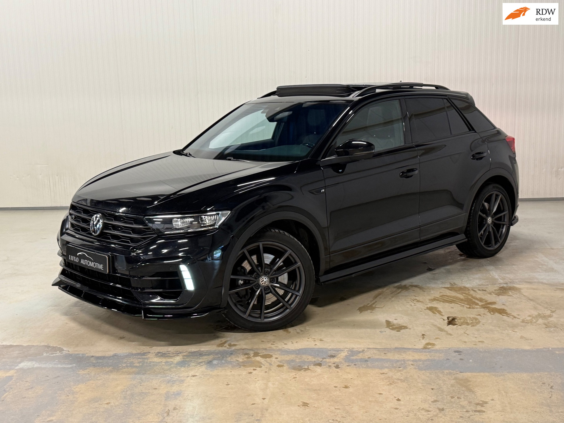 Volkswagen T-roc 2.0 TSI 4Motion R Panorama/Akrapovic/Leder/Keyless/Beats/Trekhaak 2020 - voorkant