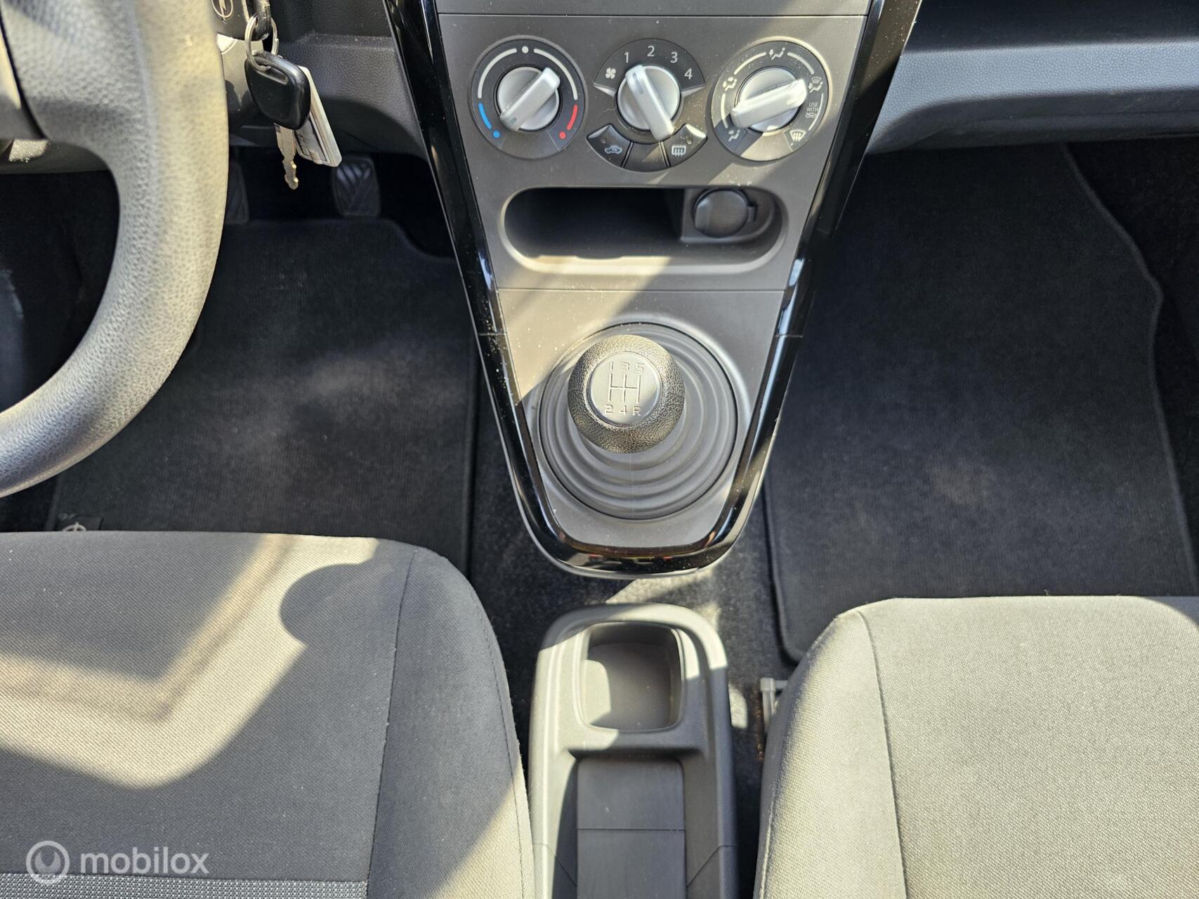 Foto van Opel Agila