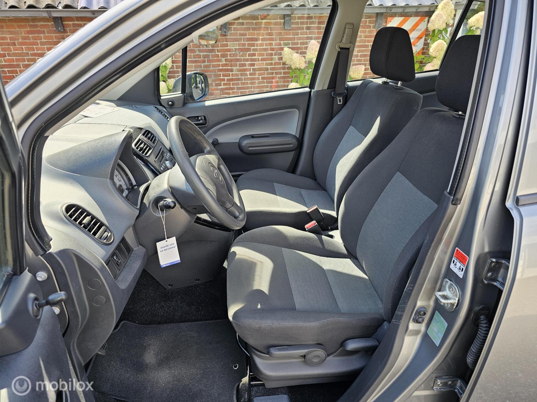 Foto van Opel Agila