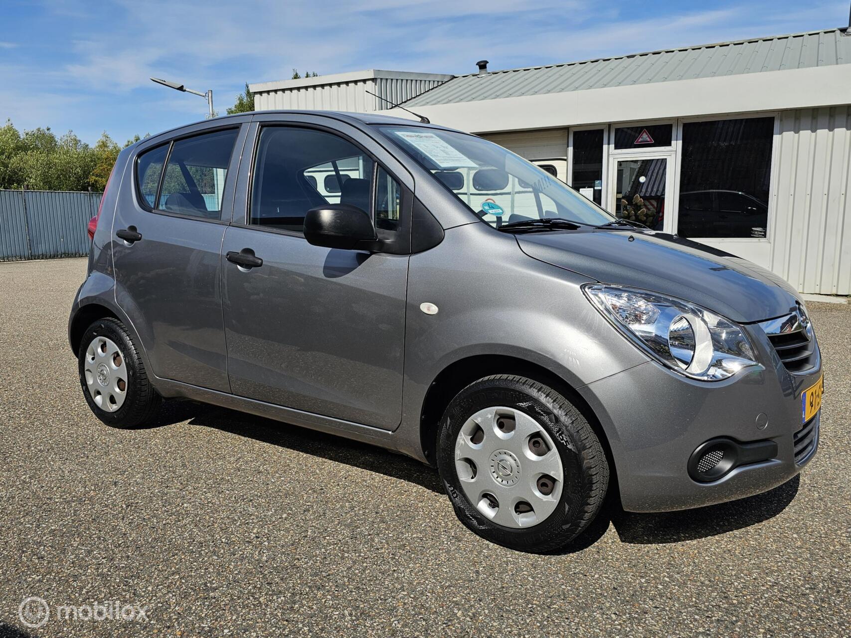 Foto van Opel Agila