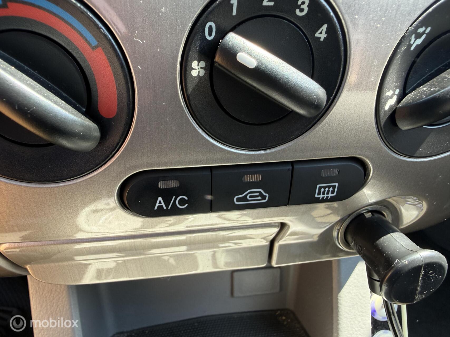 Foto van Kia Kia Rio
