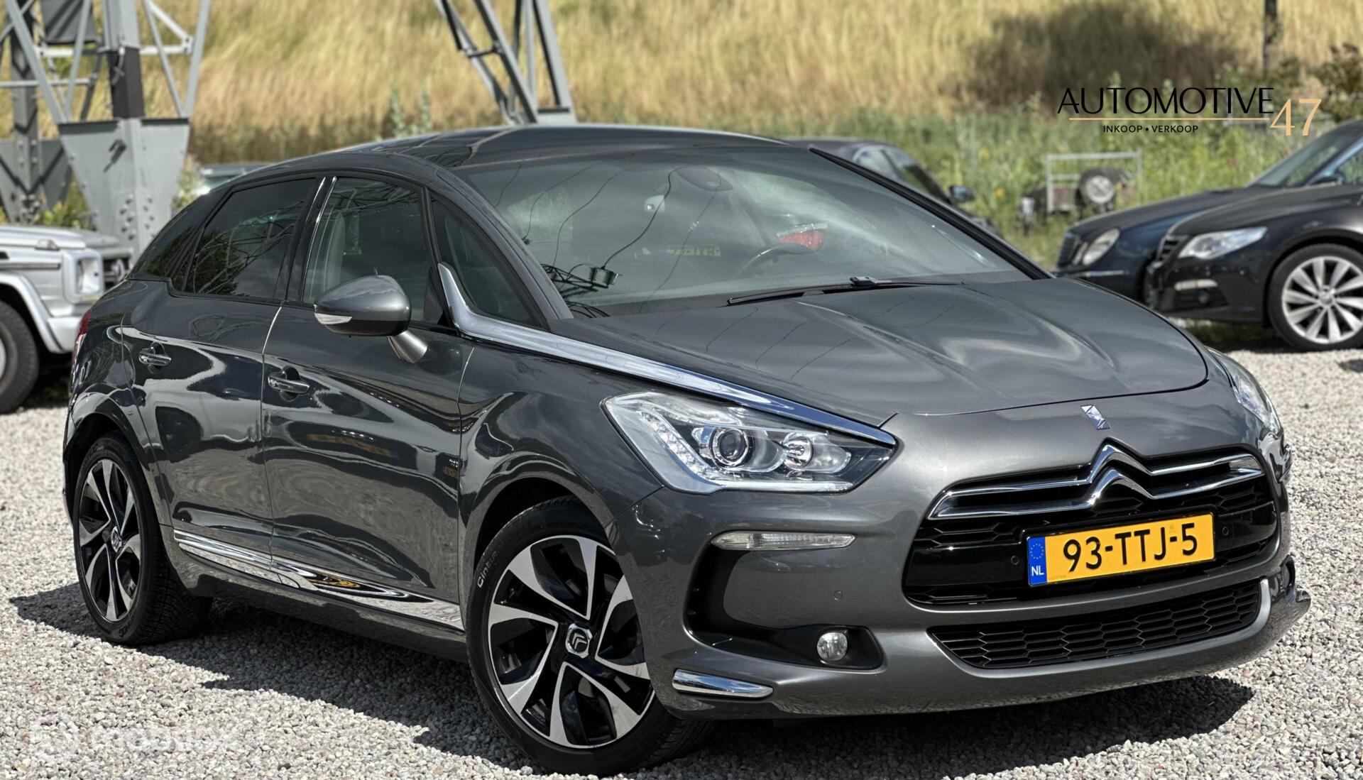 Citroen Ds5 1.6 THP So Chic 2012 - voorkant