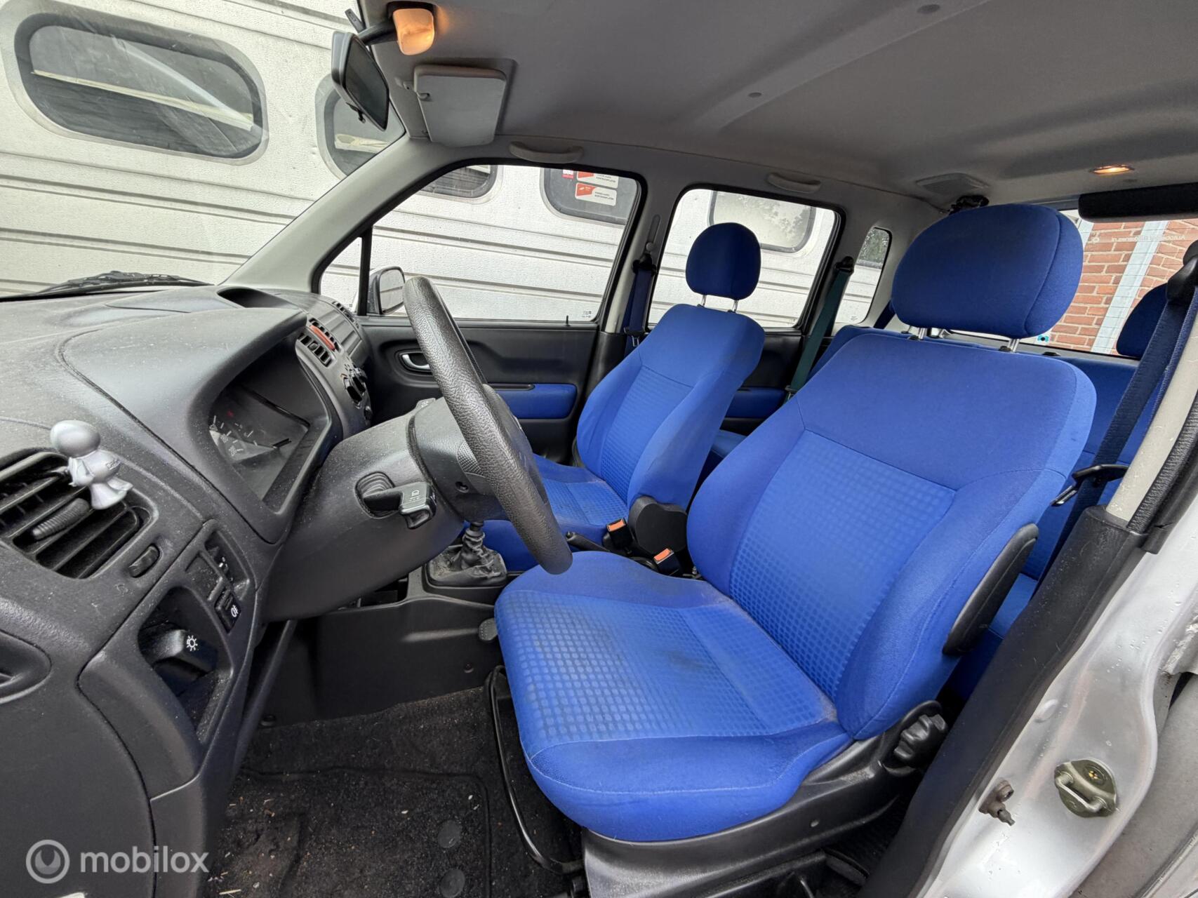 Foto van Opel Agila