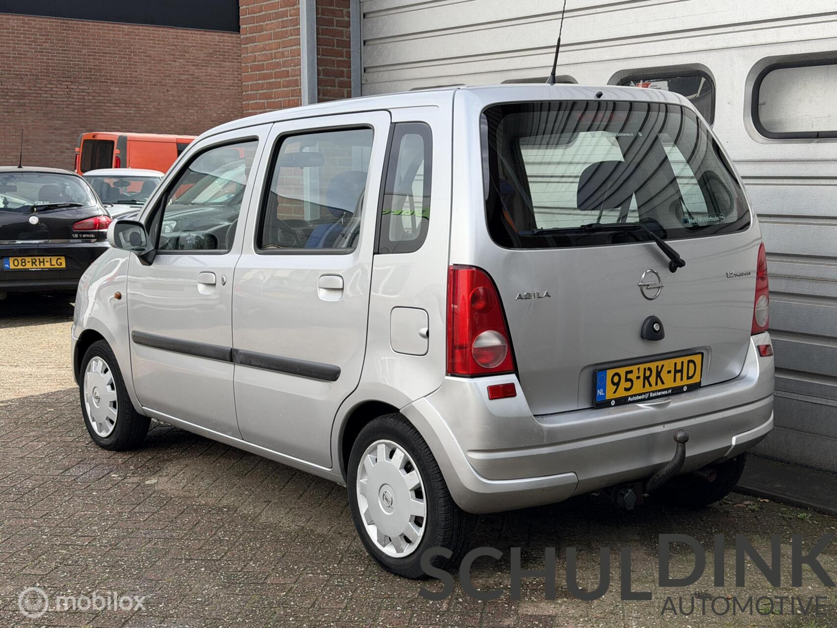 Foto van Opel Agila